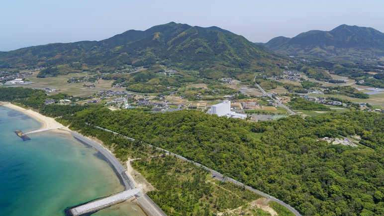 【さき楽3】大海原と山を眺める、安らぎの時間を／素泊まり・ラウンジアクセス付