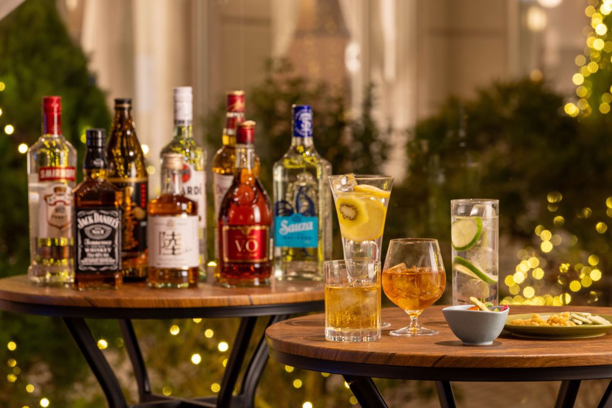 ナイトラウンジ