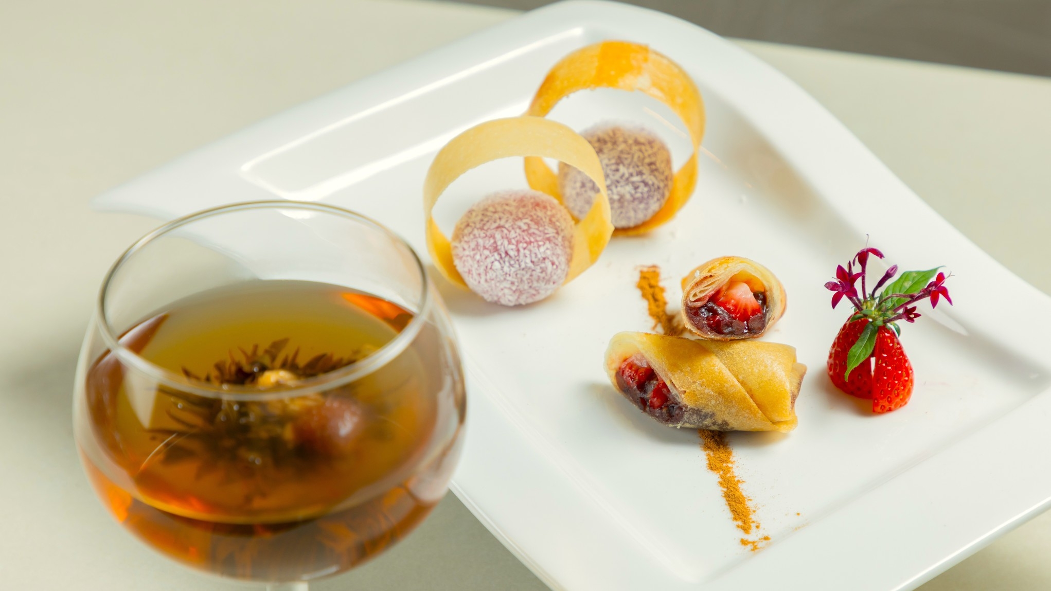 【光の道×開運旅】宮地嶽神社参拝｜オリジナル御朱印＆開運スイーツ付き／オールインクルーシブ夕朝食付き