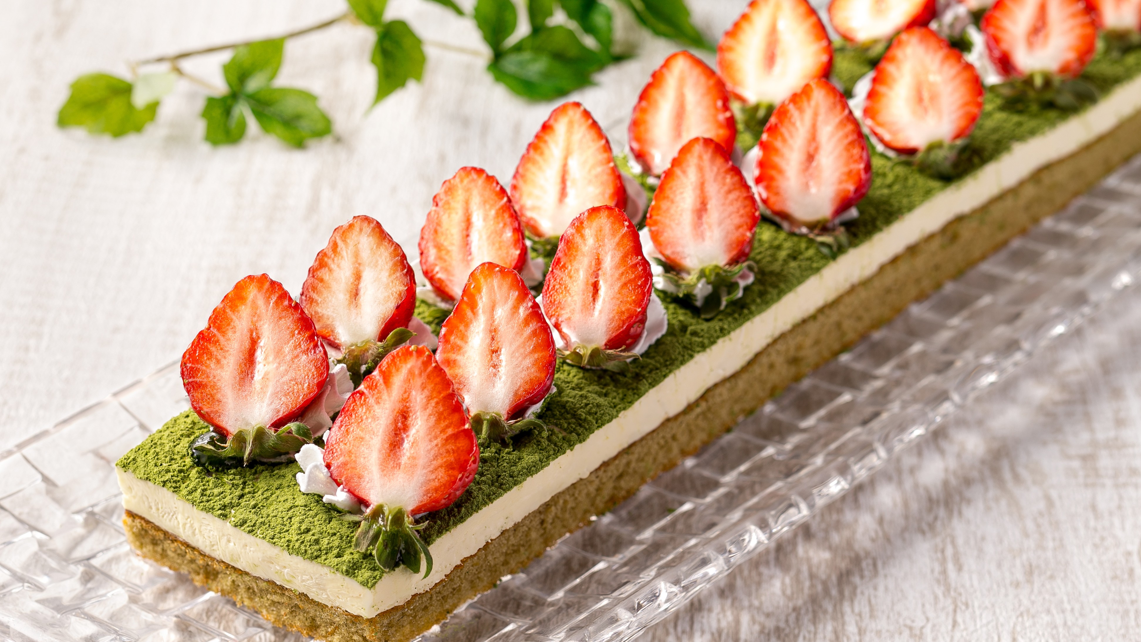 ＜2/14～4/30＞夕食／いちご&times;抹茶ティラミス