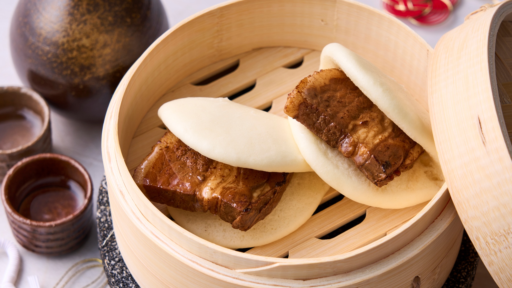 福岡県産豚肉の角煮まん(年末年始メニュー)