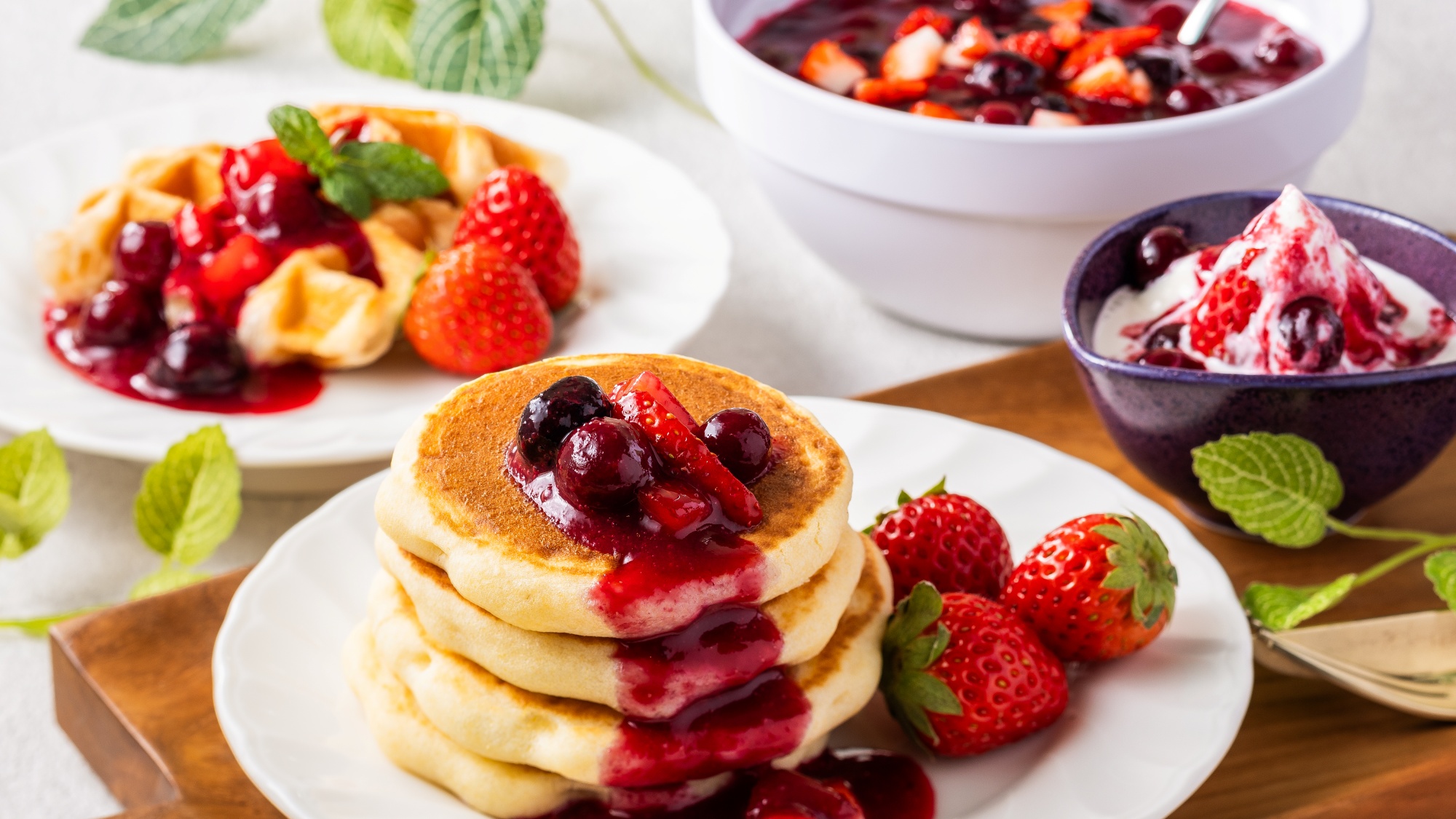 （朝食）【2026/1/5～4/30】宗像いちごファームの特製いちごソース。