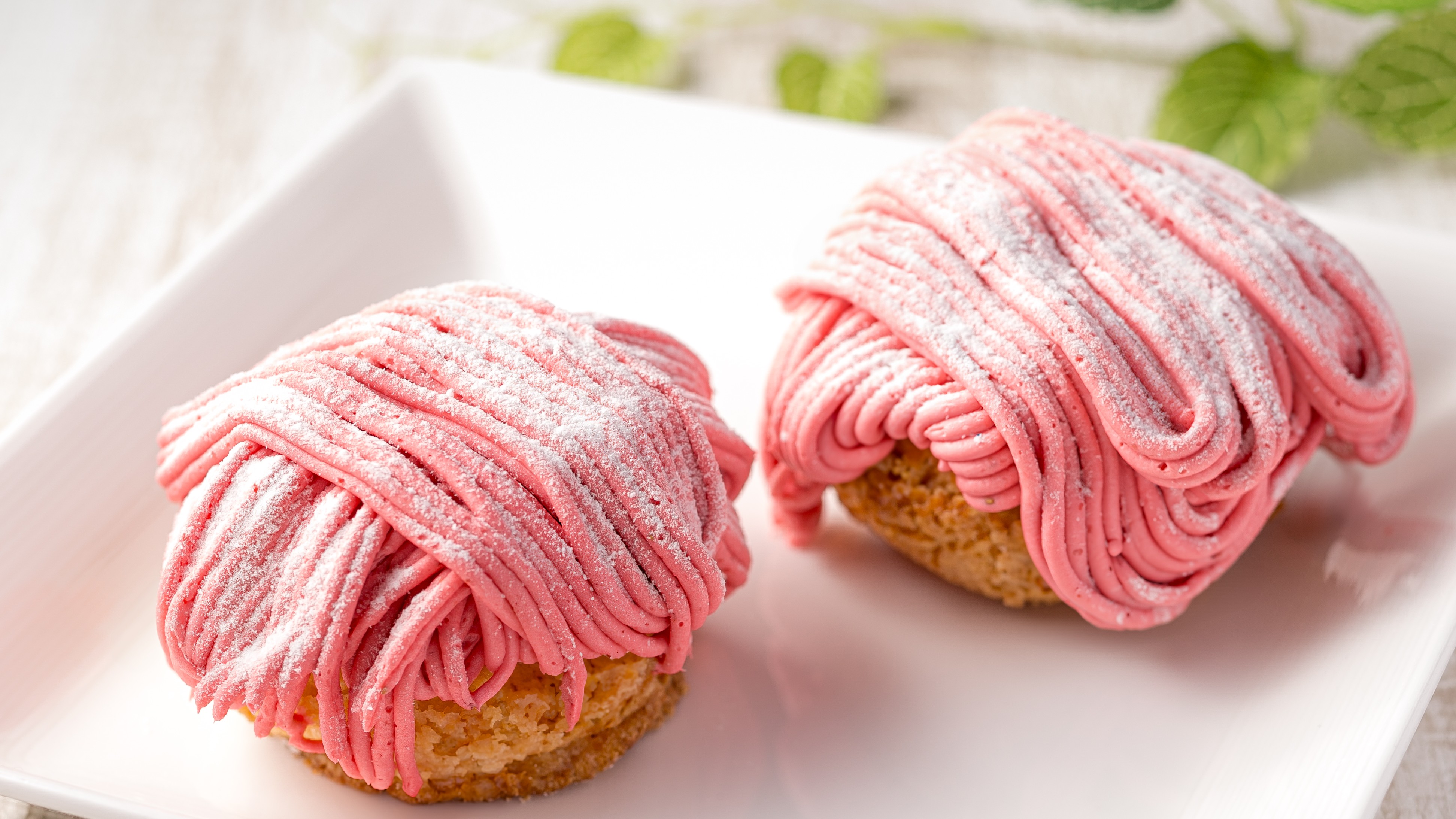 ＜2/14～4/30＞夕食／ストロベリーモンブランシュー