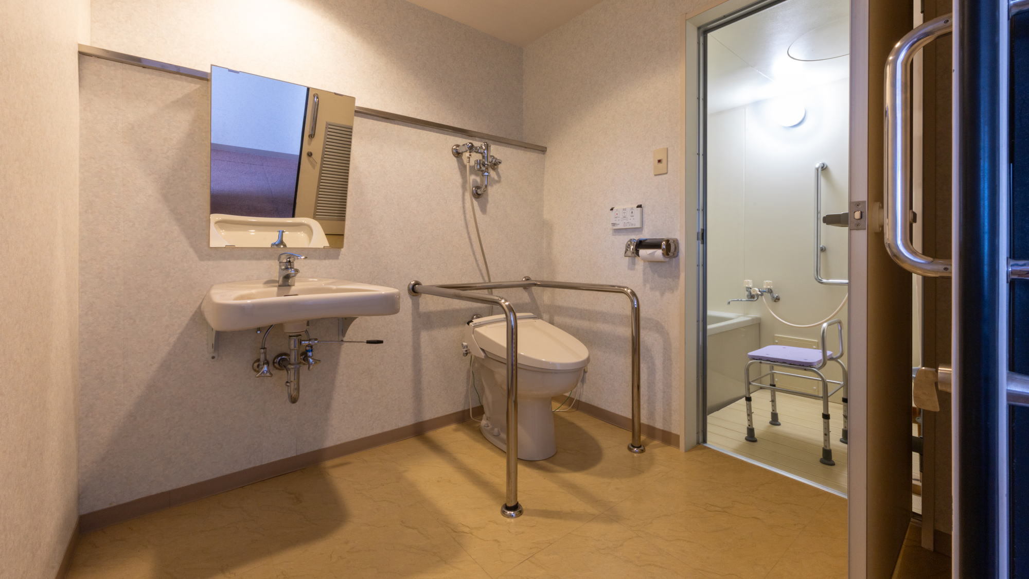 クラシックアクセシブルツイン(バリアフリールーム）