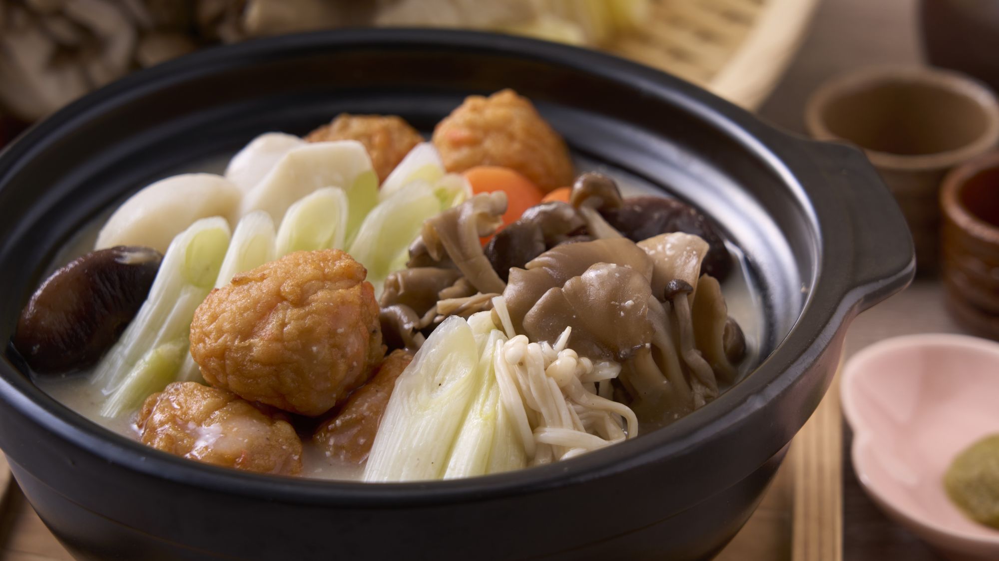 ＜Dinner Buffet＞伯耆キノコと薩摩野菜つみれのごま豆乳鍋