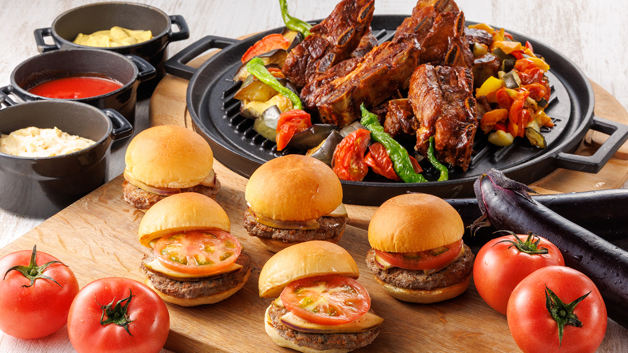 ＜Dinner Buffet＞7/1～9/30限定　スペアリブ＆ハンバーガー