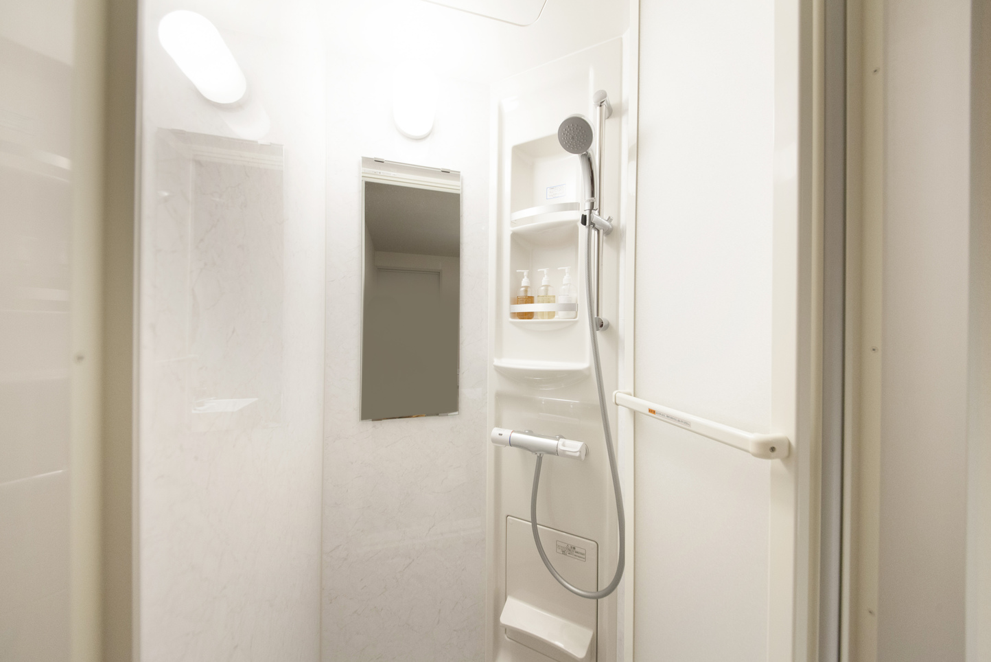 ツイン【禁煙】シャワーブース