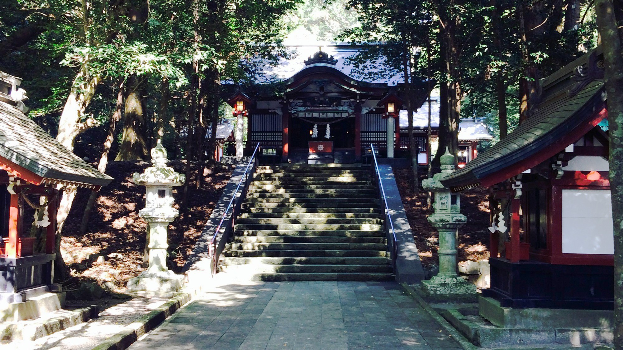 霧島東神社