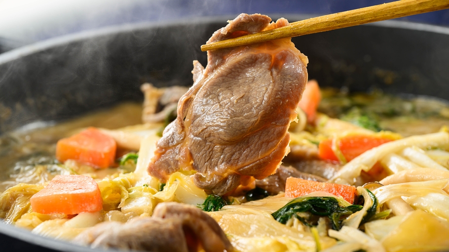 【1〜3月限定】冬の味覚「カニ」「フグ」を心ゆくまで！和洋中60種類の贅沢ビュッフェ♪＜夕朝食付＞