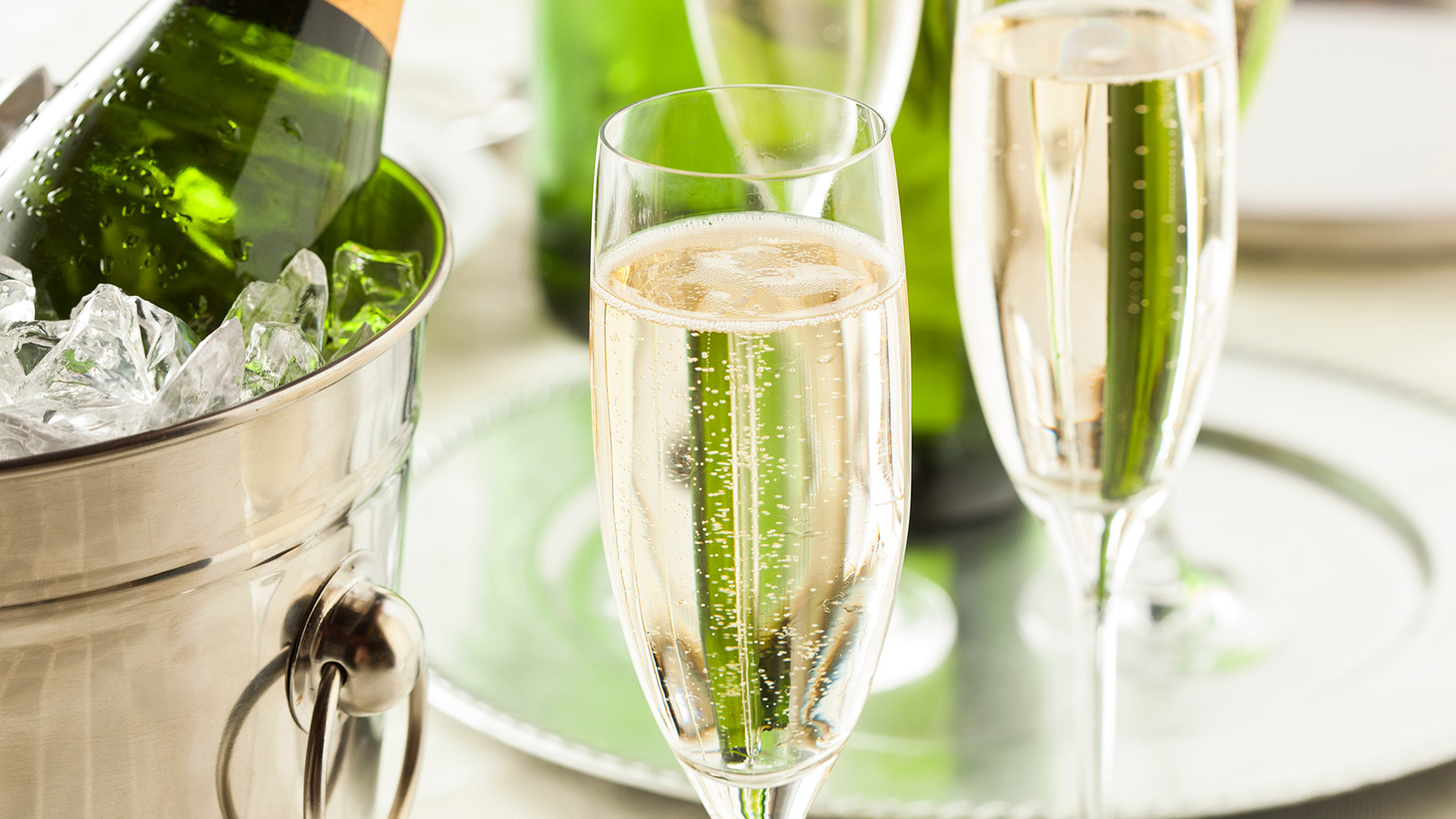 【シャンパン・花束】特別なシャンパンでお祝い/オールインクルーシブアニバーサリープラン＜夕朝食付＞