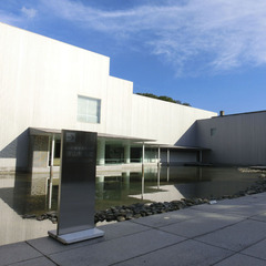 【長野県信濃美術館・東山魁夷館】善光寺近くの美術館です。ホテルからは車約30分です。