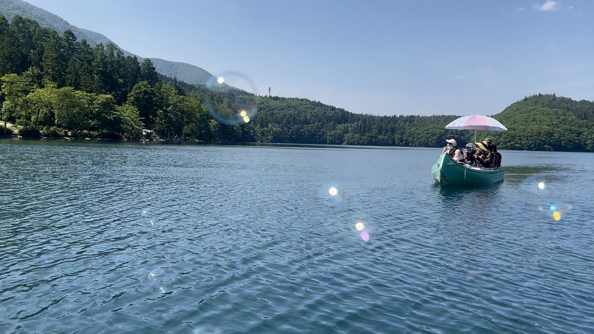 透明度の高い青木湖で自然アクティビティを♪