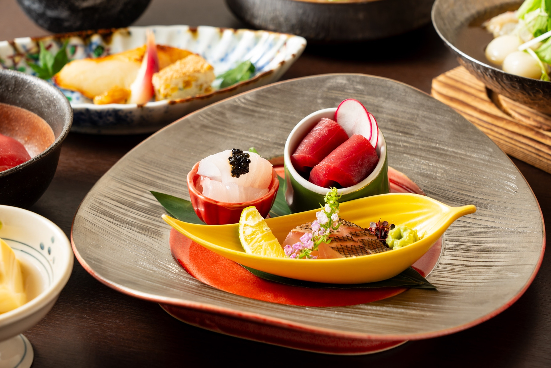 【-全8品-】朝夕食付_季節の食材と料理人の技が織りなす新緑会席プラン　博多駅筑紫口より徒歩1分