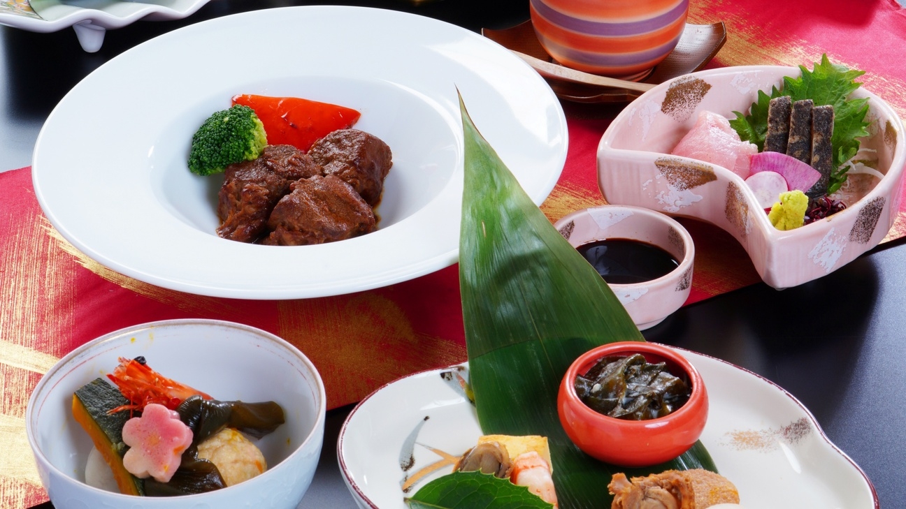 【グレードアップ２食付】通常よりワンランクUP♪当館人気の和食会席『おろち』・シチュー付＜全10品＞
