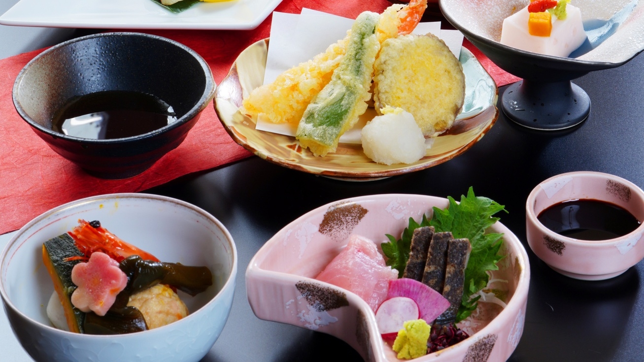 【スタンダード２食付】山陰の山海の幸を堪能♪和食会席　『やくも』＜全10品＞