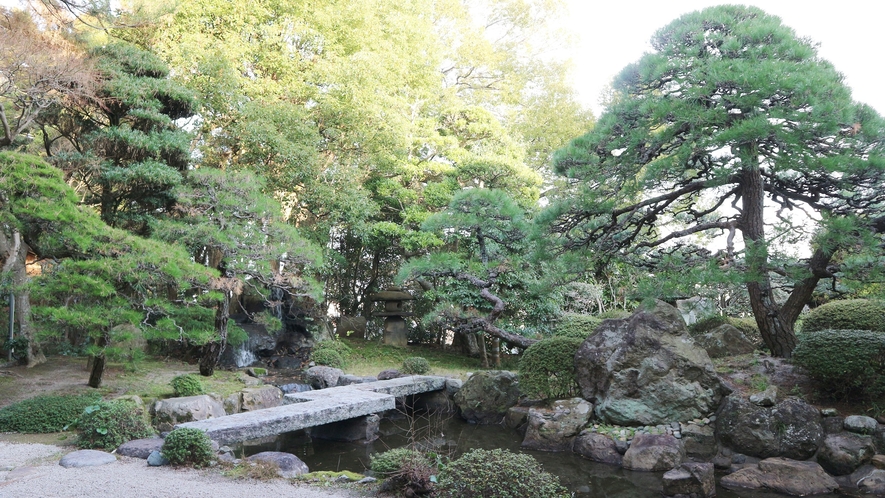 *【日本庭園】日本庭園を有する和の趣があるホテルでございます。