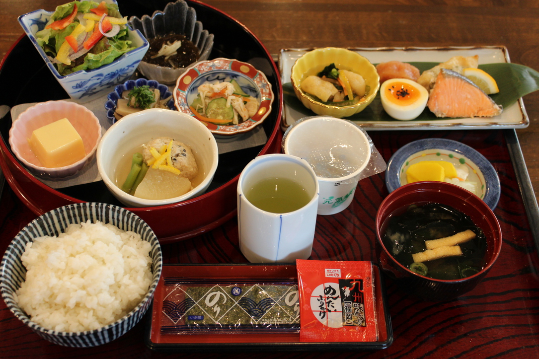 平和台ホテル５【緑とやすらぎ】心身満たす大濠公園日本庭園＆『和朝食』＜チケット・朝食付き＞