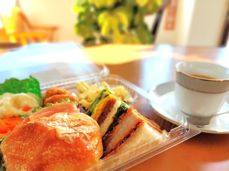 【持ち運べる朝食】彩り綺麗な朝を自分スタイルで♪＜RAGGRUPPI朝食Cセット付＞