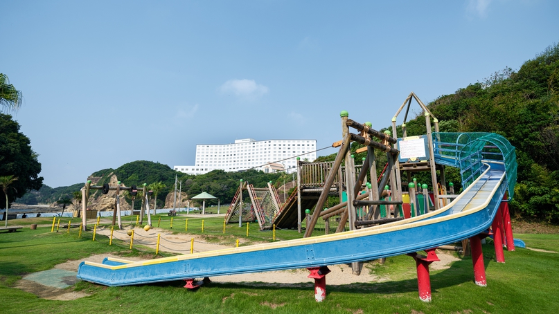 【特典・お土産付き】家族みんなで満喫！リゾートホテル連泊ステイ＜夕朝食付＞