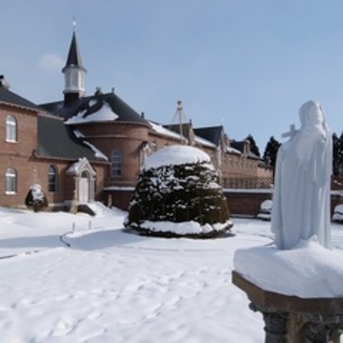 修道院（冬）
