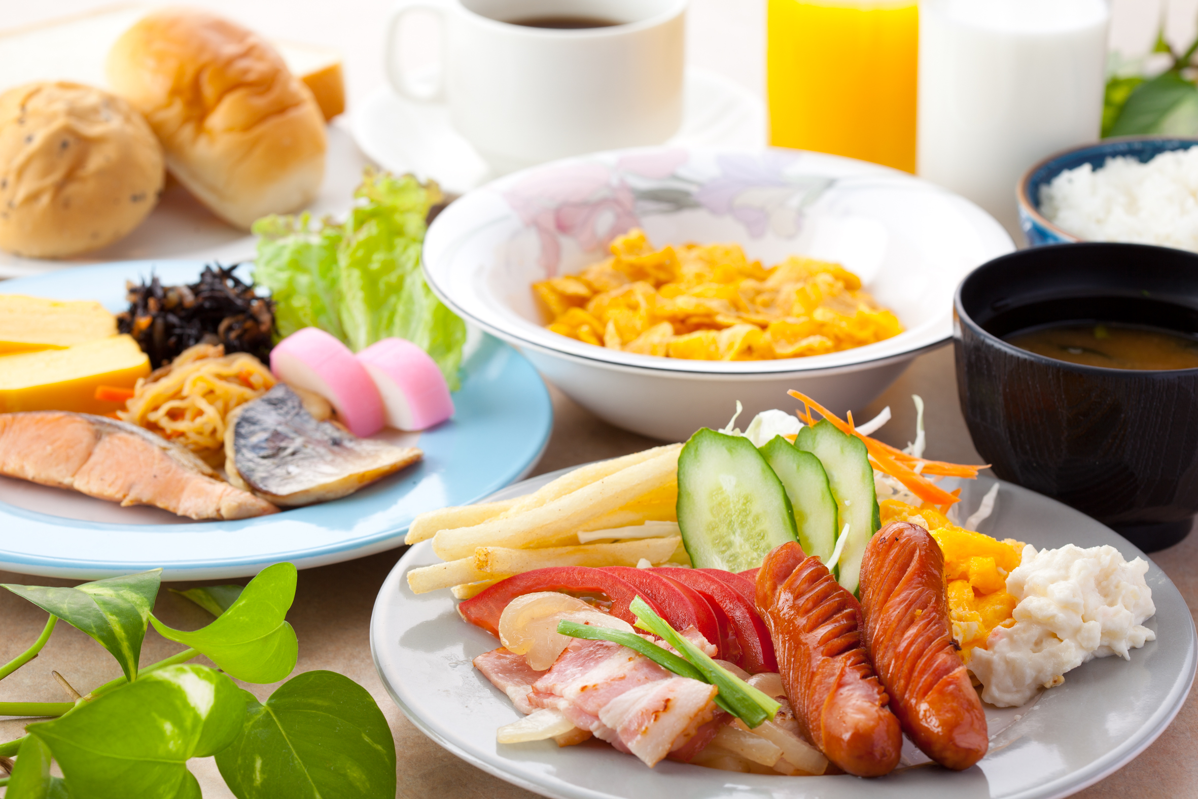 朝食