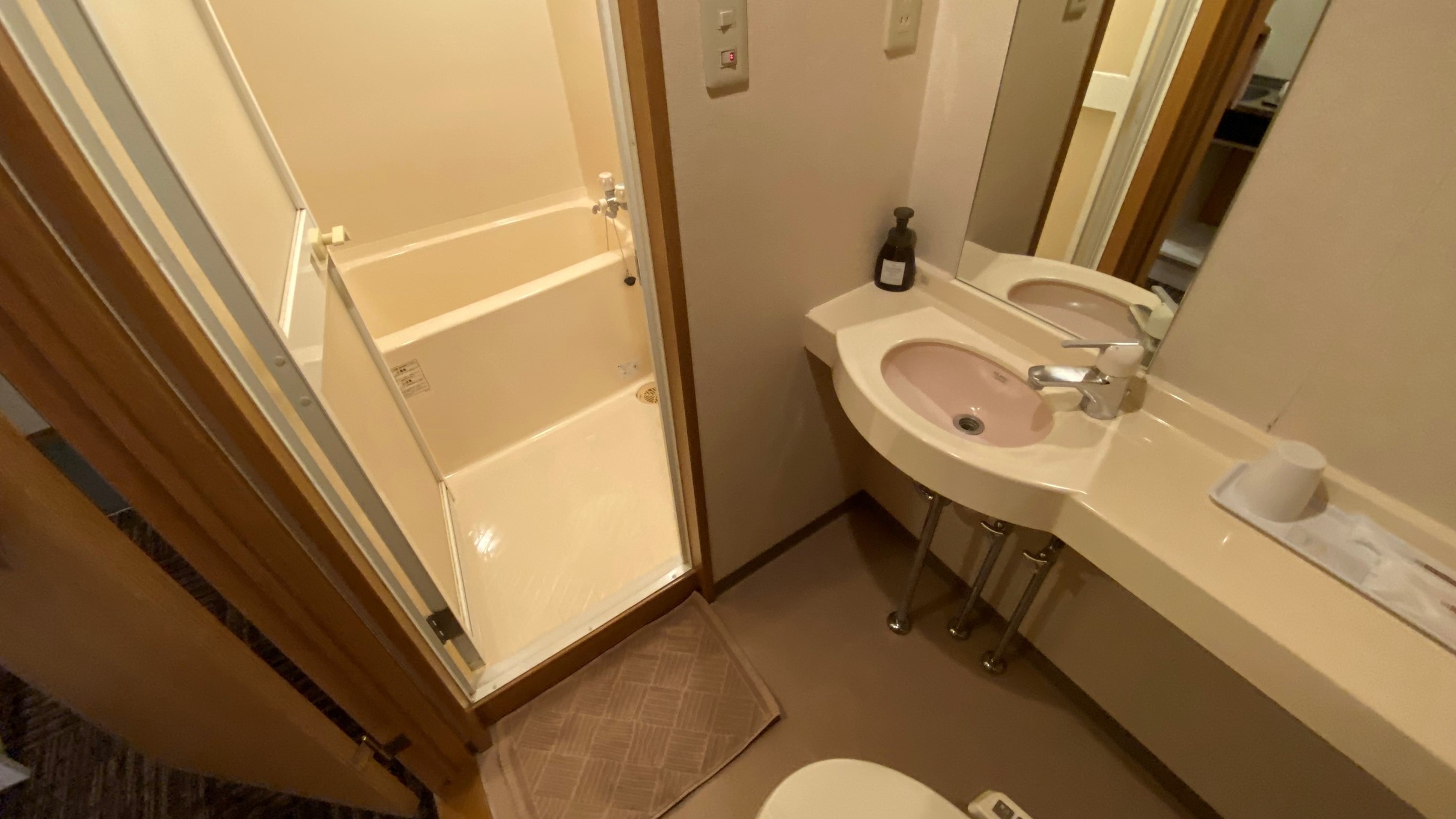 【ポイント10倍プラン】バス・トイレ別 テラス付き20平米のお部屋と広々お風呂（素泊まり）