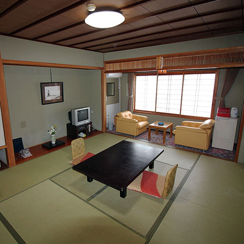 【ナイトアクアリウム　チケット付】素泊まり・おまかせ客室プラン