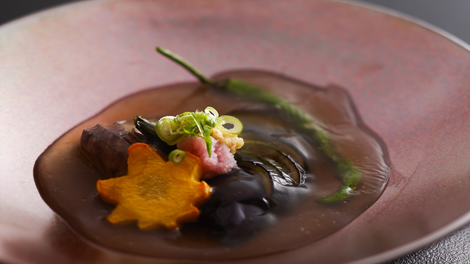 とろり葛餡が旨味を閉じ込めた一品