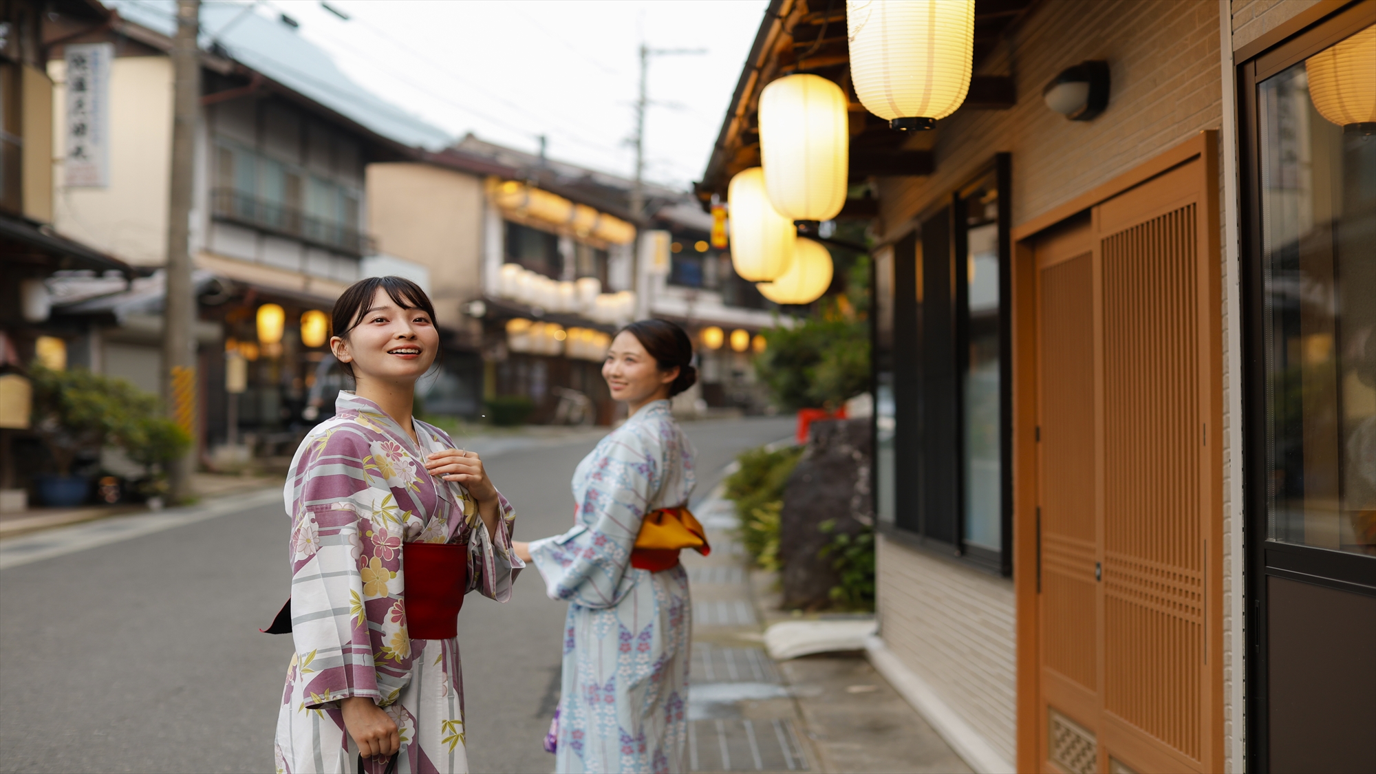 レトロな温泉街散策