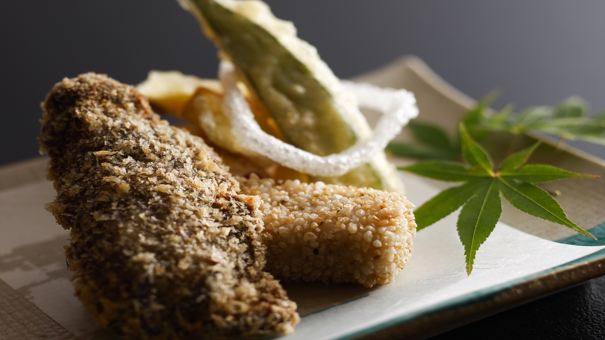 鹿や猪が登場することも