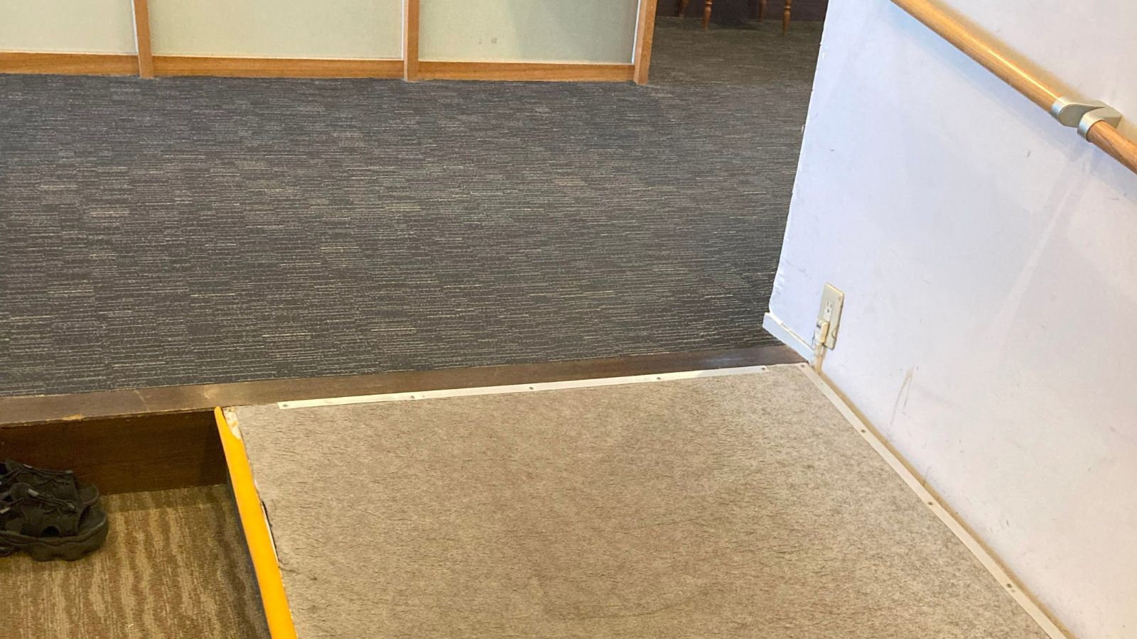 食事会場までのスロープ