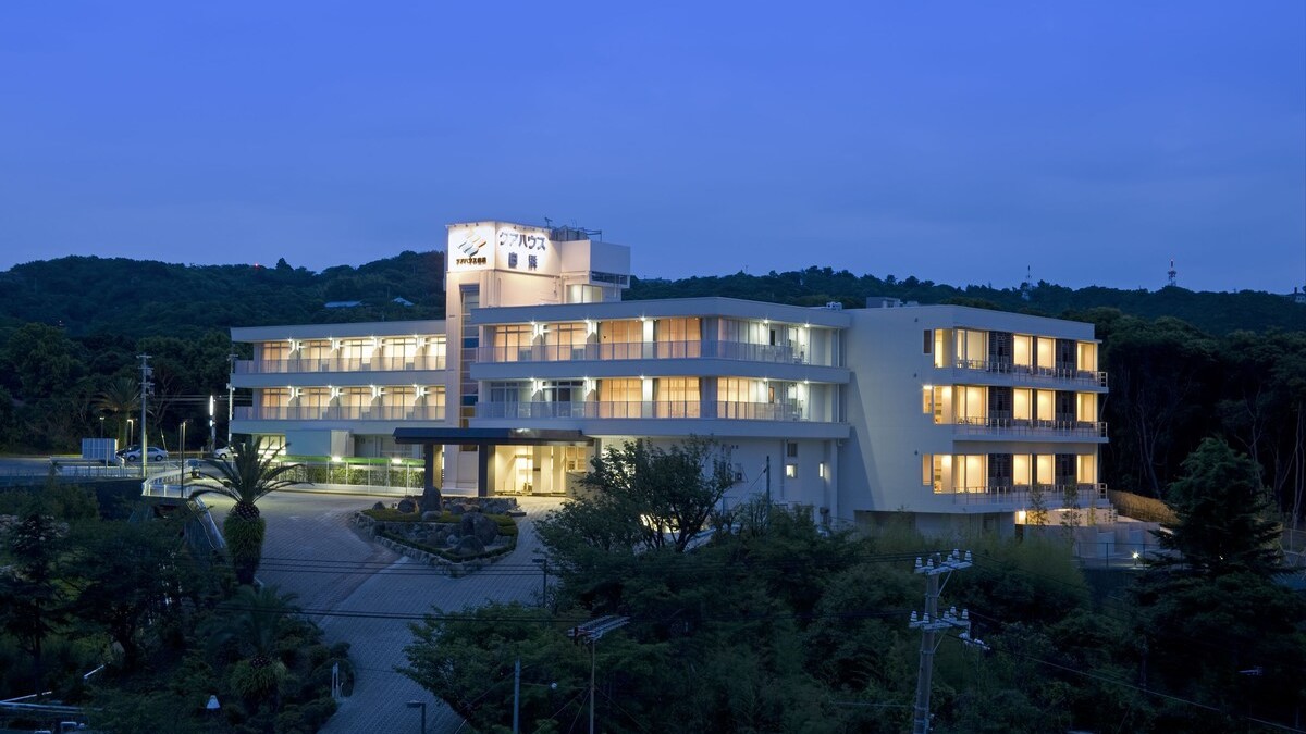 クアハウス白浜外観(夜)