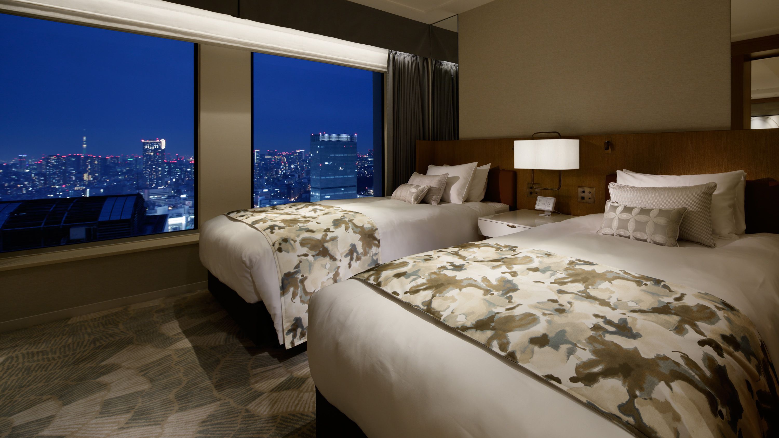 【記念日】Anniversary Stay〜夜景×フルコースディナー付き〜（1泊2食付き）