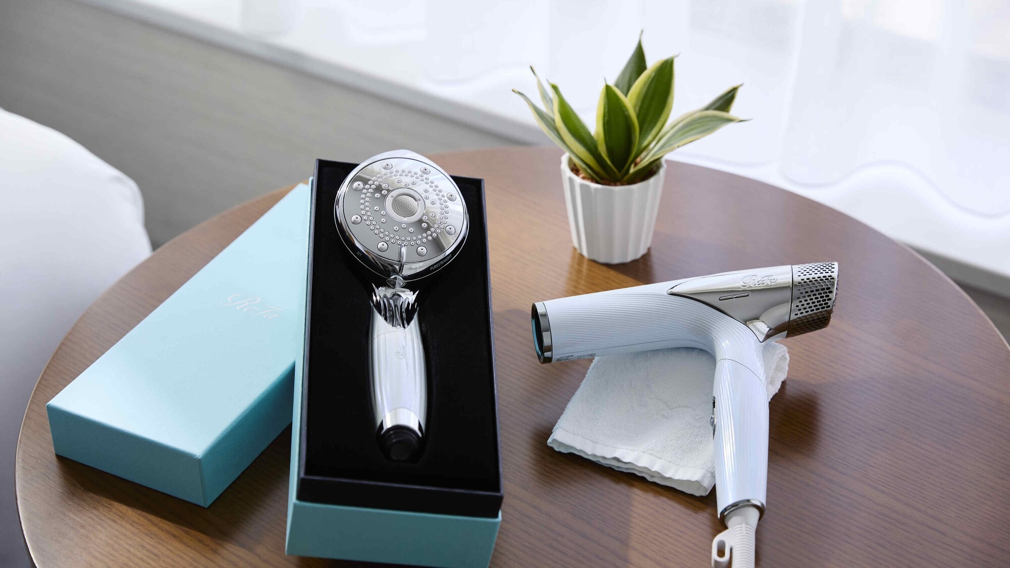 ReFa製シャワーヘッド、ドライヤー