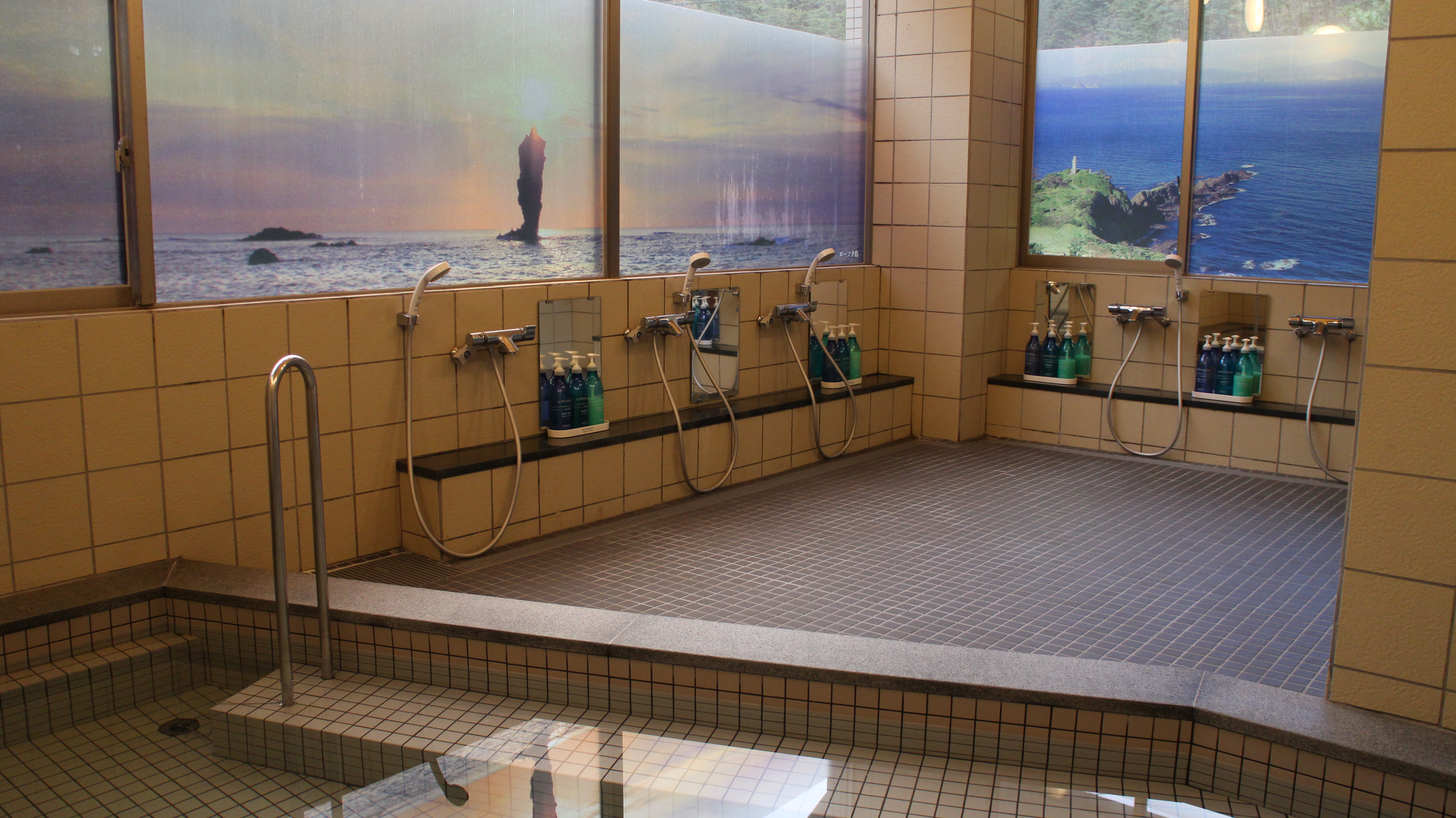 【女湯大浴場】