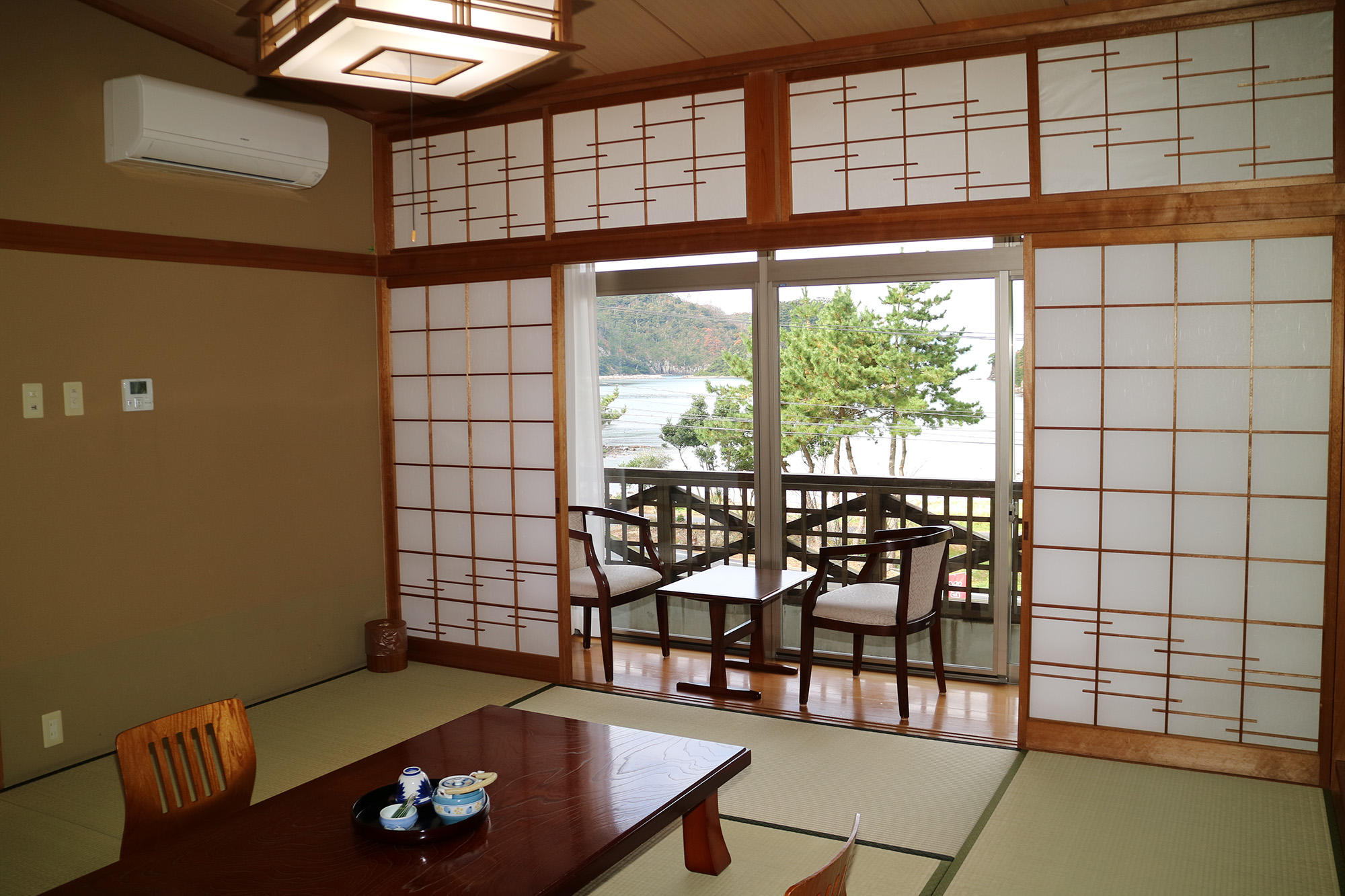 【海側和室8畳一例】