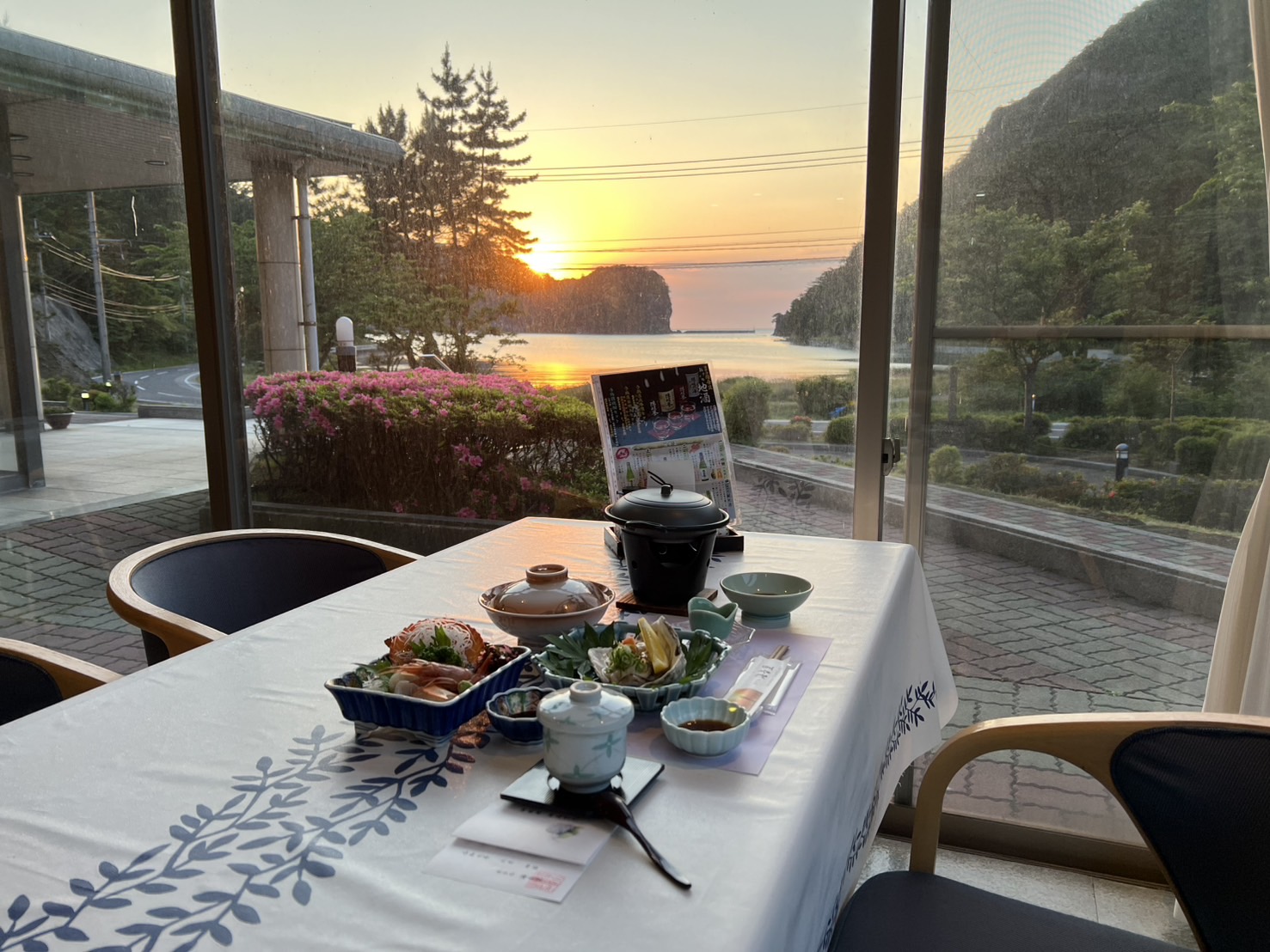 【レストラン】お食事はレストランでご用意します