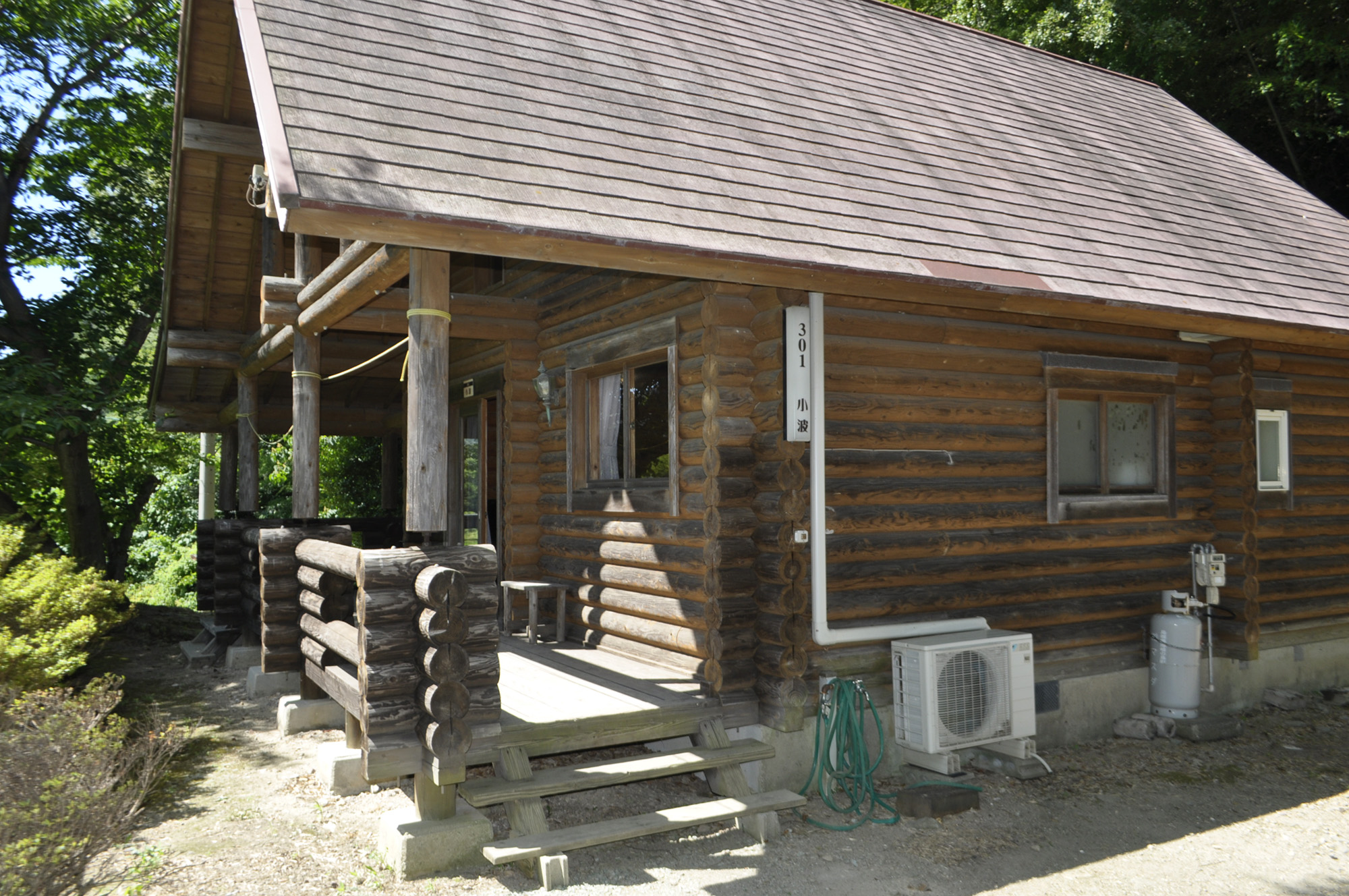 【ログハウス】