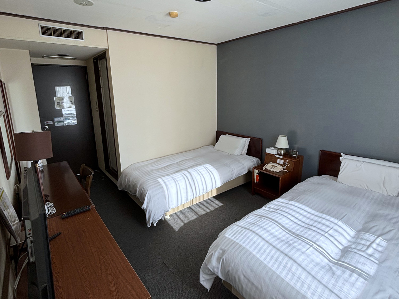 ツインルーム★18平米★快眠マットレス導入♪