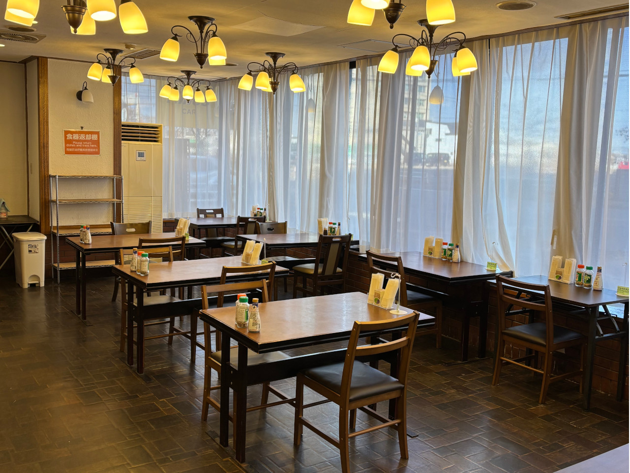 1階朝食会場。6：00～9：00（最終入店8：45）