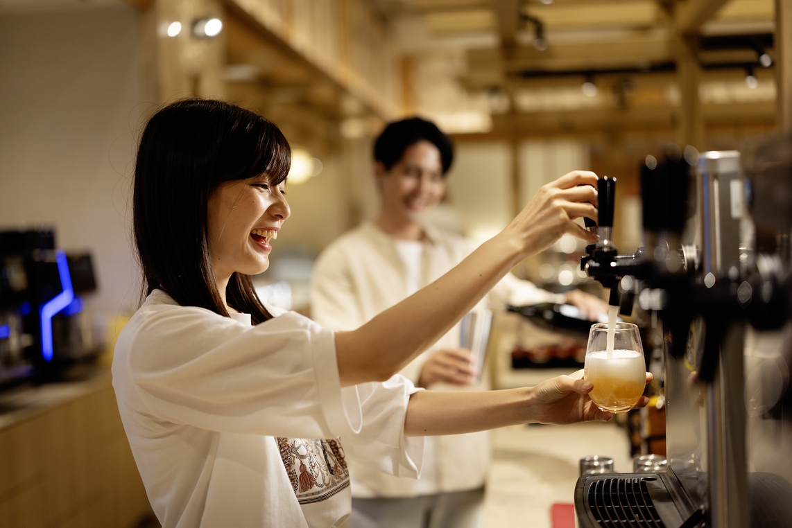 【ライブキッチンAWA】飲み放題付♪鮑酒蒸し＆金目鯛姿煮付の贅沢ハーフ会席コース
