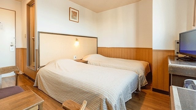 ［本館／喫煙］ツインルーム（15平米）ベッド幅100cm