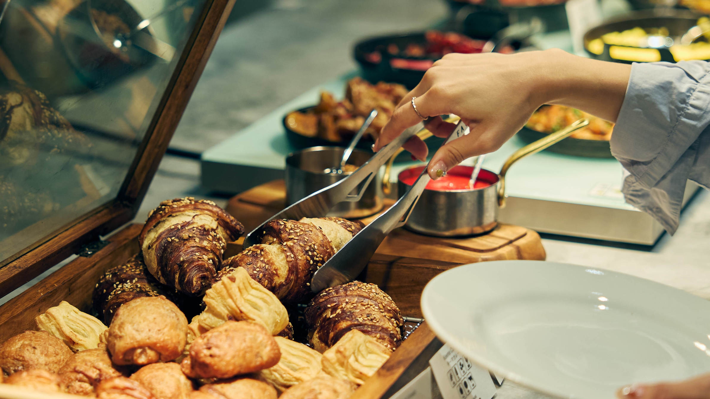 【早割45日前/15％OFF/朝食ビュッフェ付 】駅より徒歩10分／ビジネス出張・観光に最適！