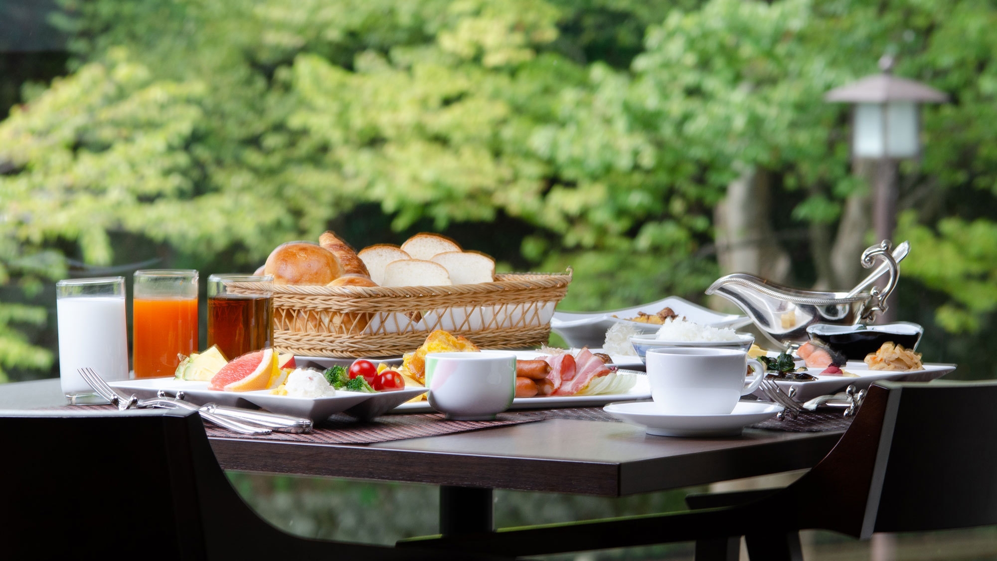 金沢城公園のパノラマ絶景を愉しむ　朝食ブッフェプラン！　