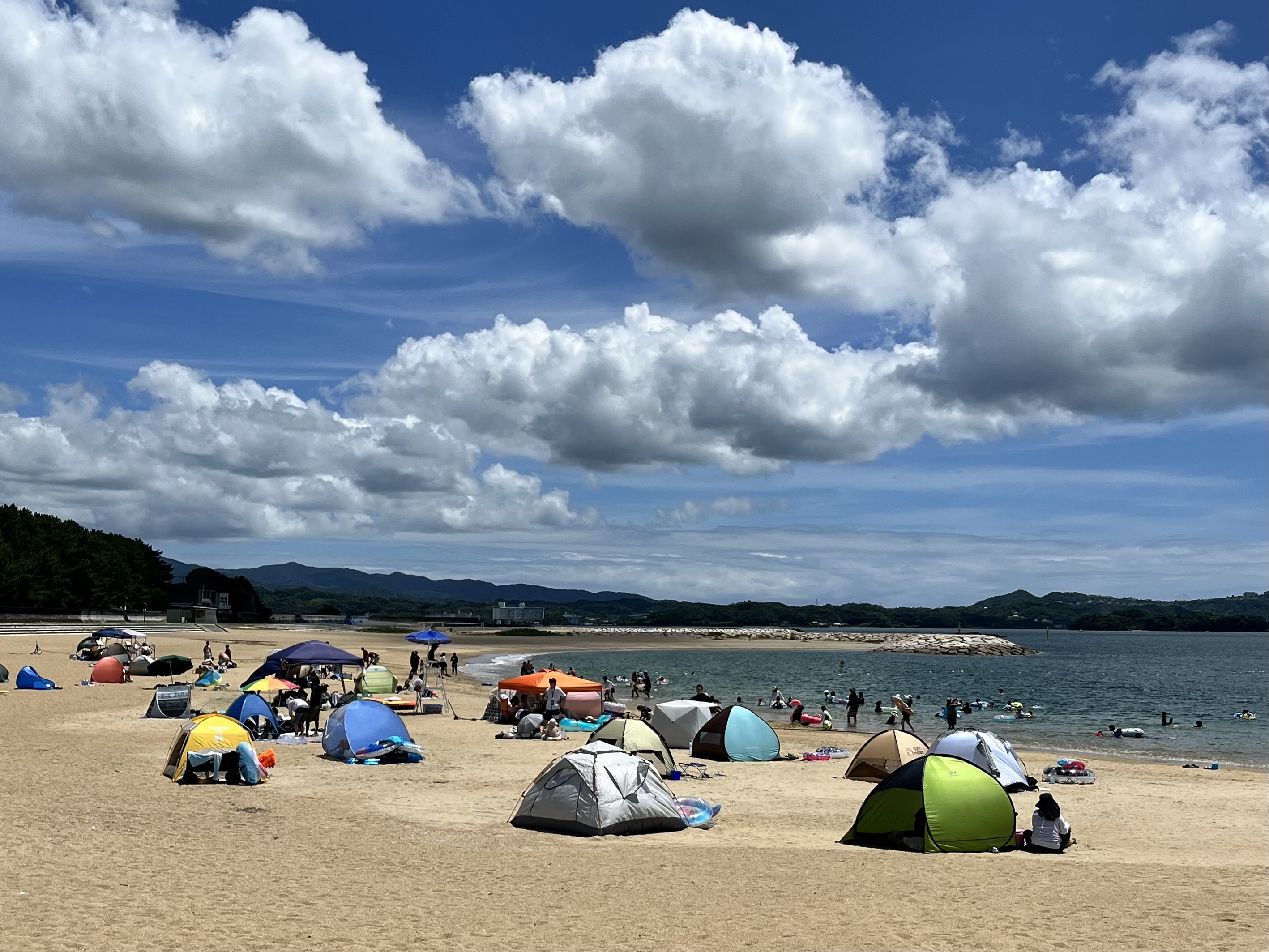扇ケ浜ビーチ（徒歩10分）遠浅のきれいな海で小さなお子様も安心して利用できます♪海開き8月31日まで