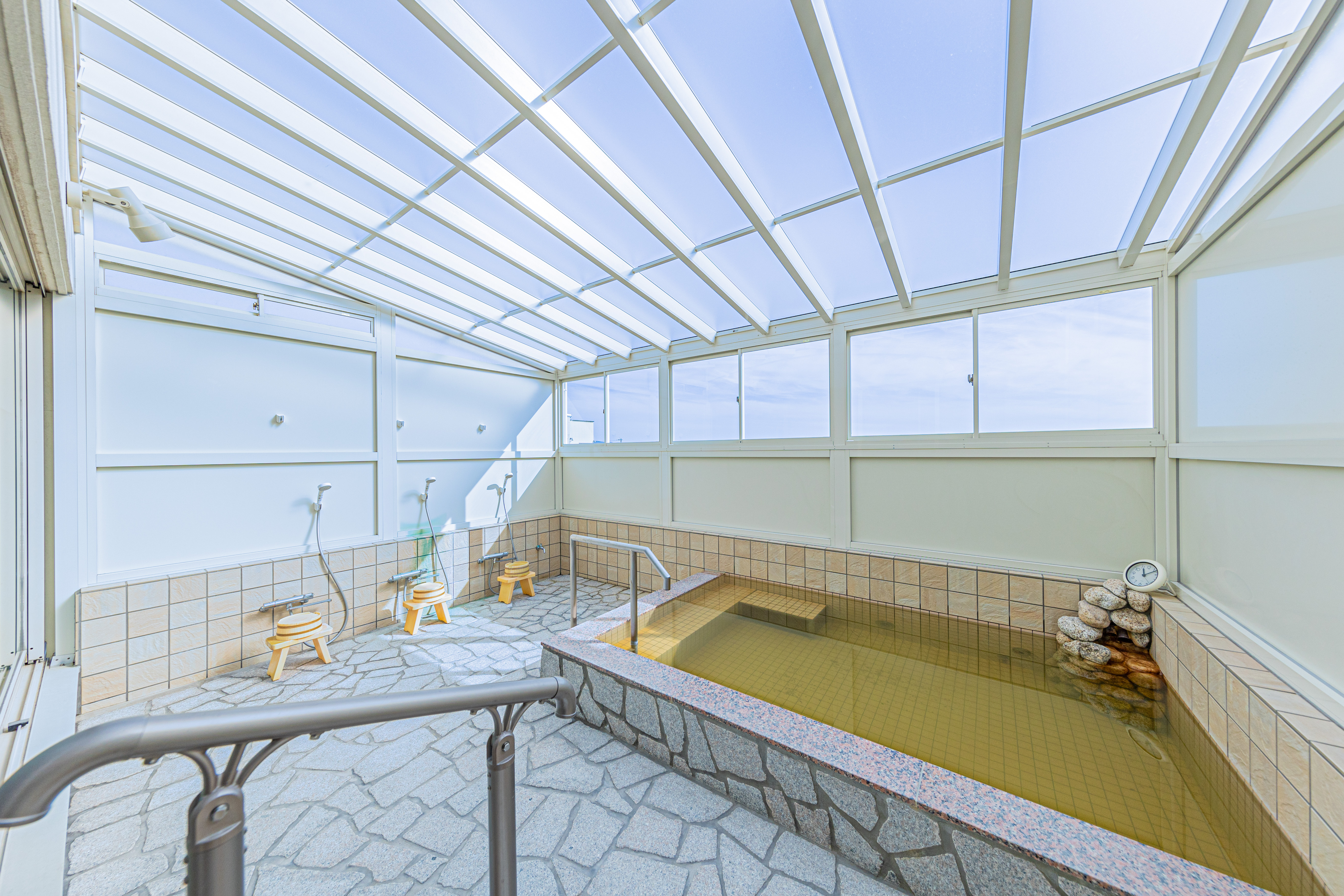 天然温泉大浴場　女湯（浜風）16：00～21：45、6：30～9：00