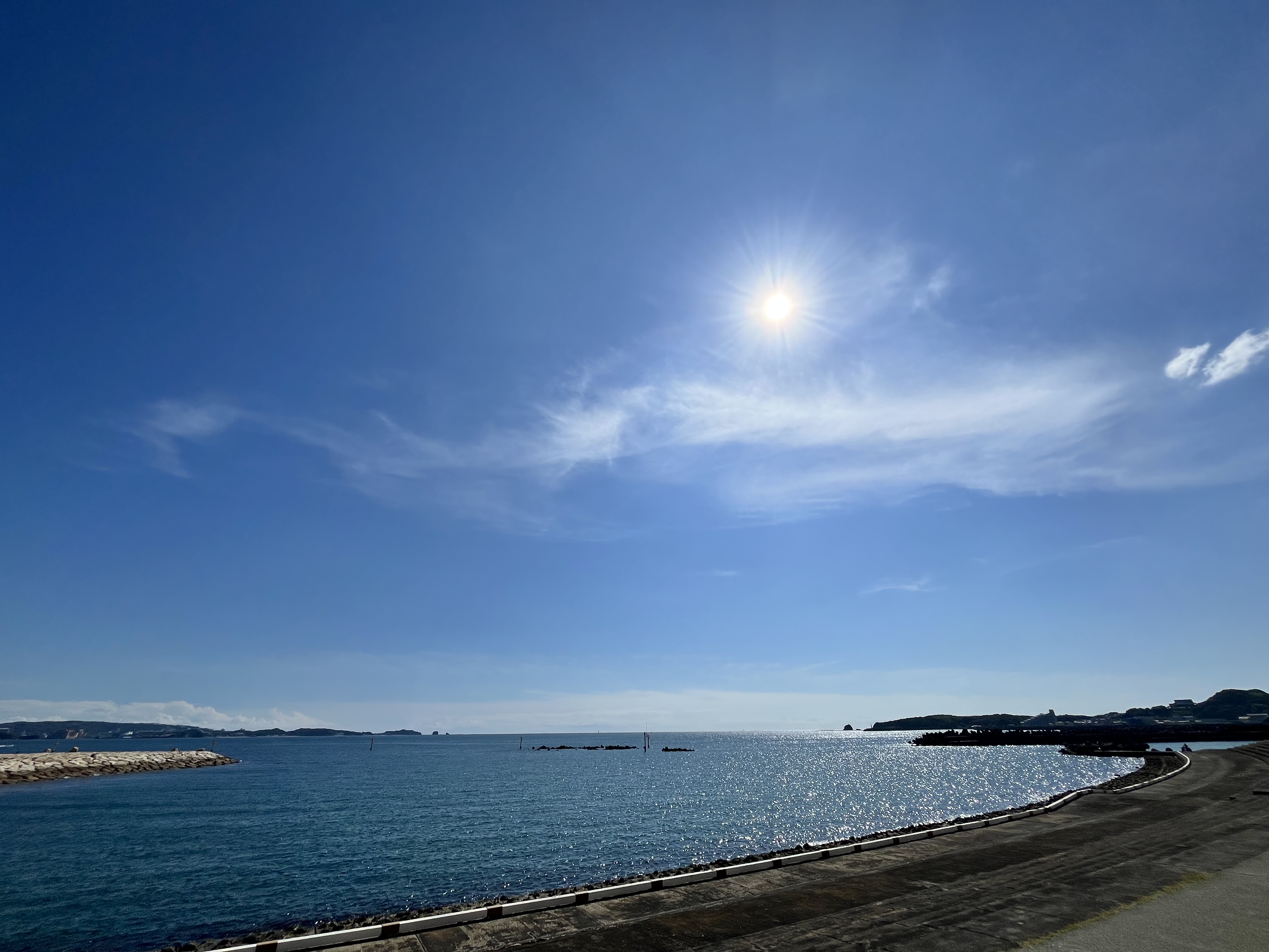 扇ヶ浜海水浴場（徒歩10分、車で2分）駐車場あり（1時間無料、追加1時間ごとに100円）☆