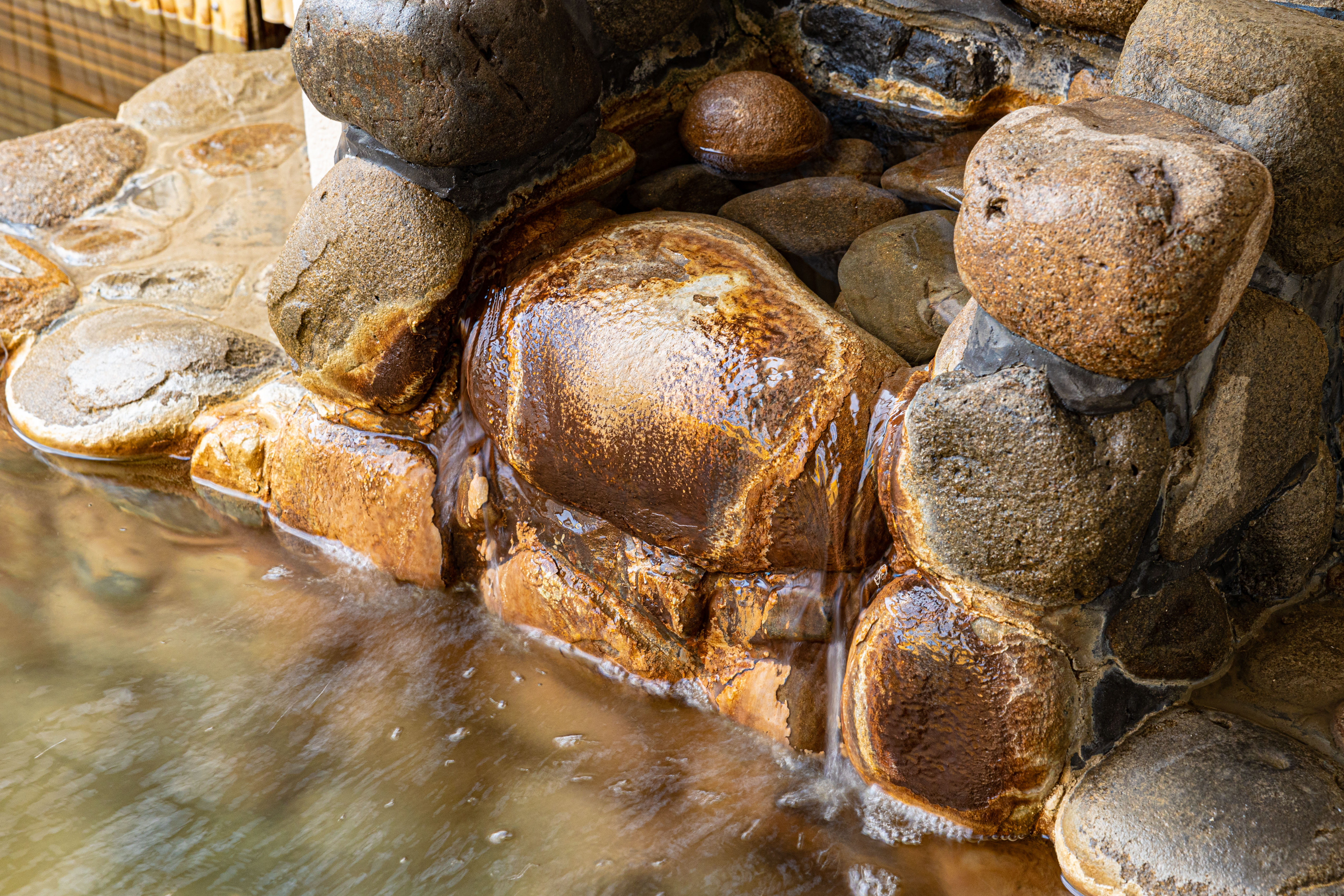 【田辺温泉ハナヨの湯】☆ｐＨ7.7全国有数の美肌の湯☆♪