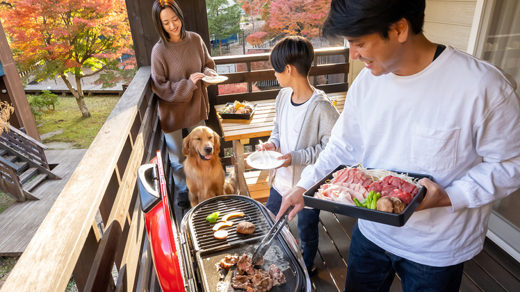 【テラスでBBQ】シェフ厳選のお肉4種のボリュームセット。ワンコとわいわい星空の下で。