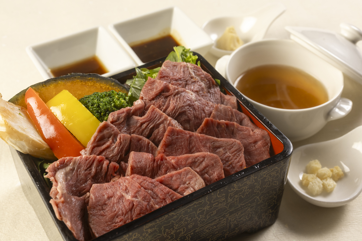 【連泊割】３連泊以上でポイント３倍☆車で周遊観光の拠点に便利♪／朝食付＆駐車場・ラウンジ利用無料